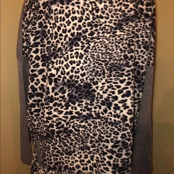 Entro gray and leopard size small brand new - Picture 3 of 8